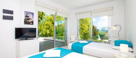 3 Schlafzimmer, Zimmersafe, Bügeleisen/Bügelbrett, WLAN