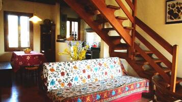 Fernseher, Tischfußball