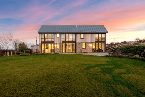 Amazing, 5* Luxury House in beautiful countryside with stunning views
