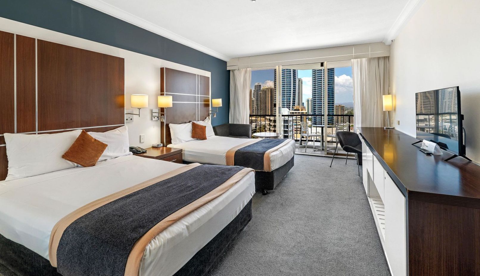 1 bedroom, desk, WiFi, bed sheets