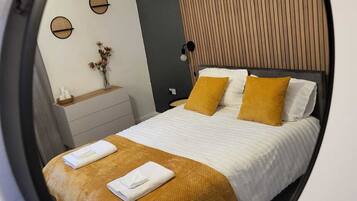 3 bedrooms, WiFi, bed sheets