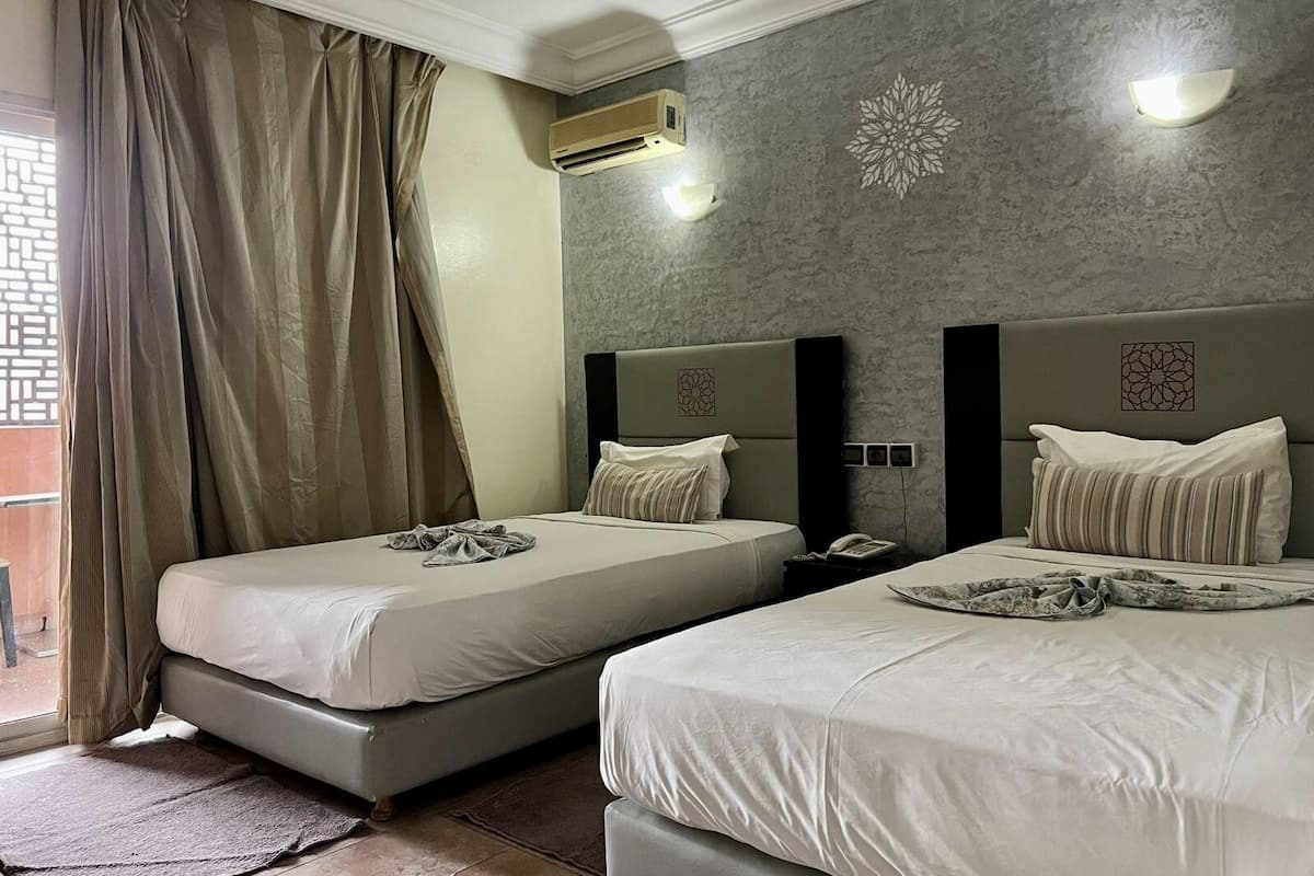 Basic Triple Room