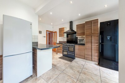 可容納10人的房子 - 花園 - 停車場