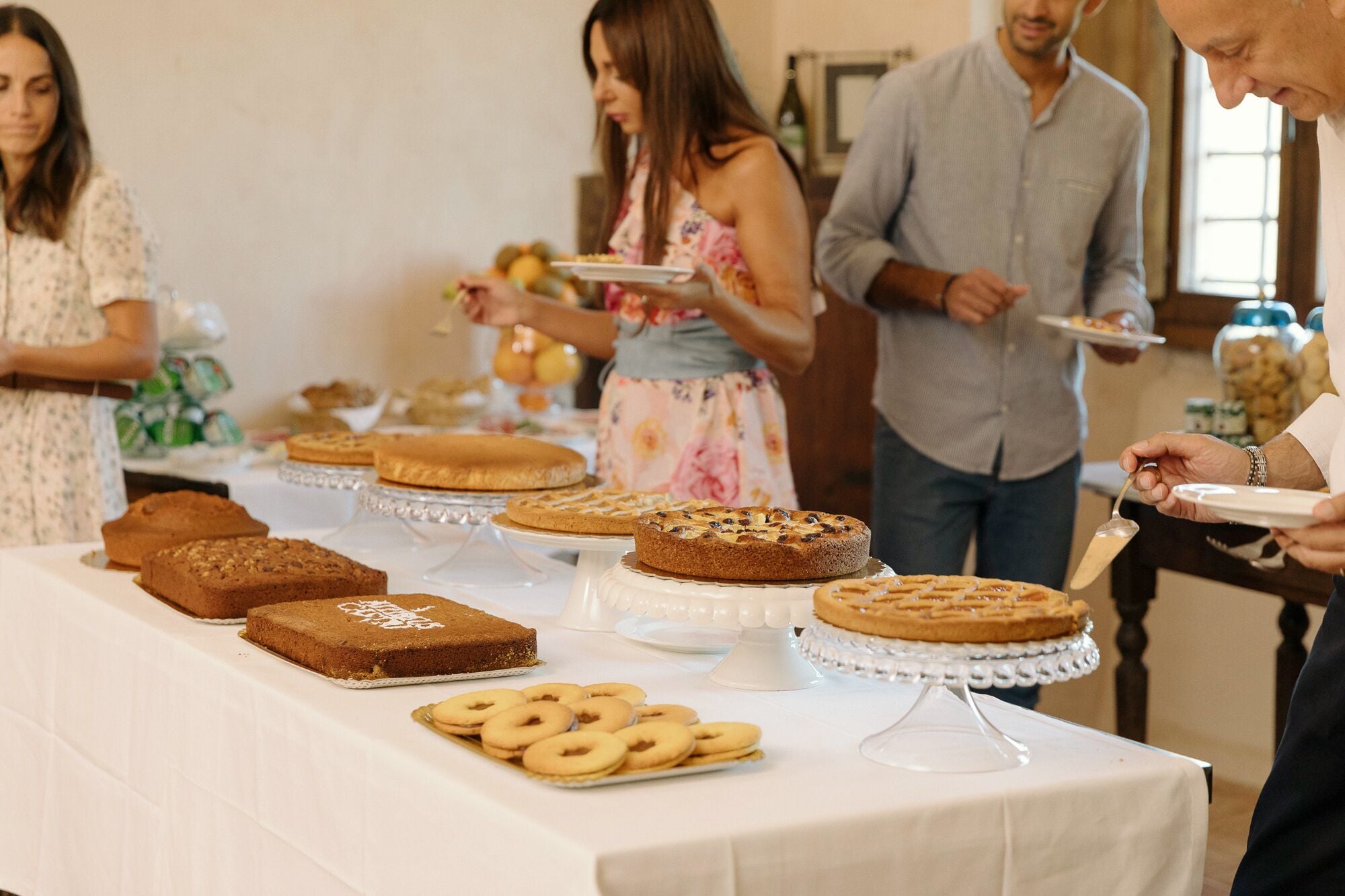 فطور أوروبي مجانًا يوميًا