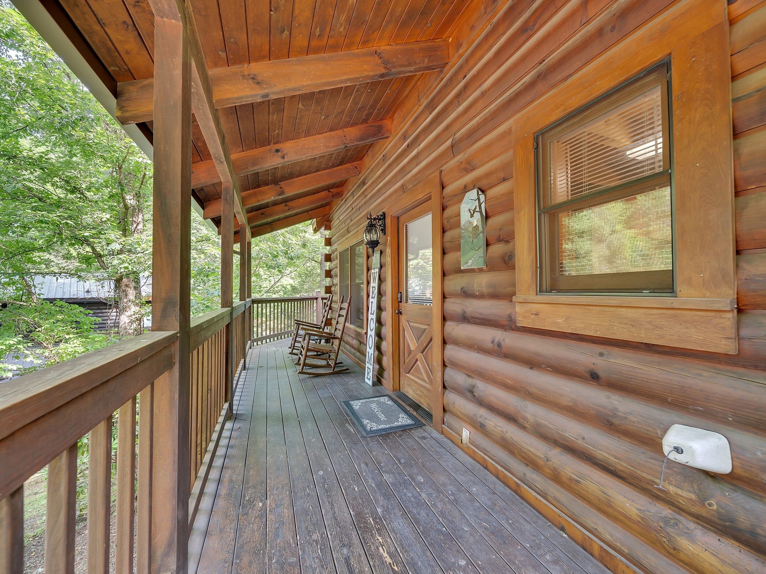 Cabin, 2 Bedrooms | Terrace/patio