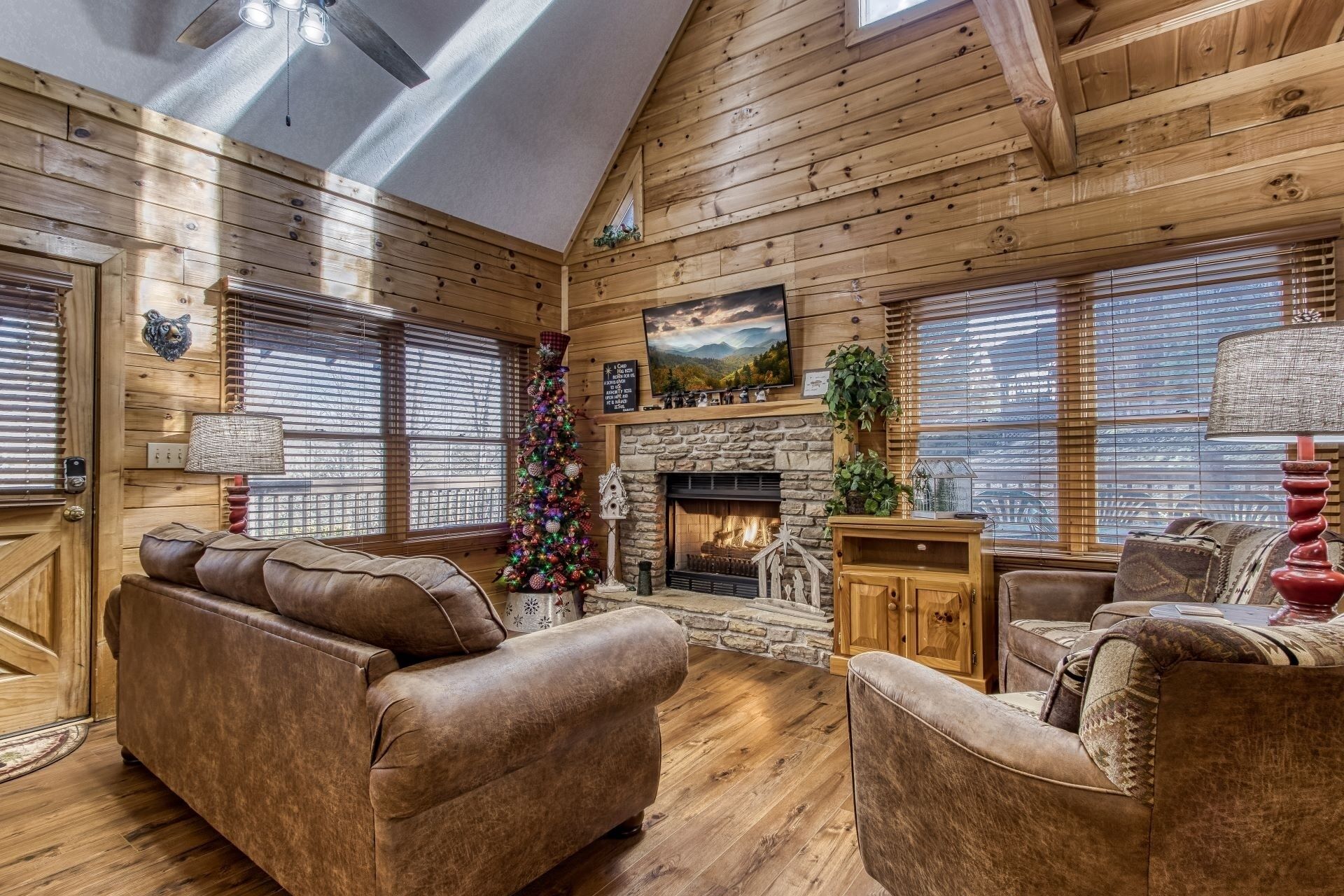 Cabin, 2 Bedrooms | Living area