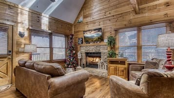 Cabin, 2 Bedrooms | Living area