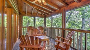 Cabin, 5 Bedrooms | Balcony