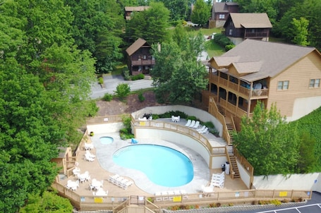 Cabin, 3 Bedrooms | Exterior