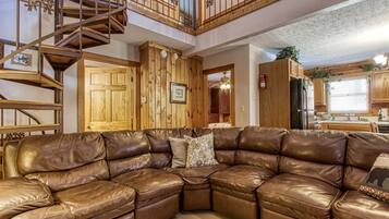 Cabin, 3 Bedrooms | Interior