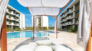 Apartamento standard | Piscina | 4 piscinas externas