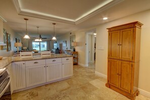 Private kitchen - 318 El Matador 2 Bedroom Condo by RedAwning (Fort Walton Beach)