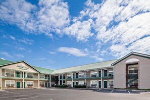 Condo, 1 Bedroom | Exterior - Colonial Crest 107 - Great Location! - You Can Walk To Town! 1 Bedroom Condo by RedAwning (Pigeon Forge)