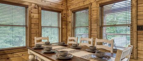 Cabin, 2 Bedrooms | Private kitchen