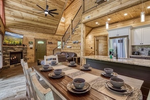 Ferienhütte, 2 Schlafzimmer | Eigene Küche | Kühlschrank, Ofen, Wasserkocher mit Kaffee-/Teezubehör, Toaster