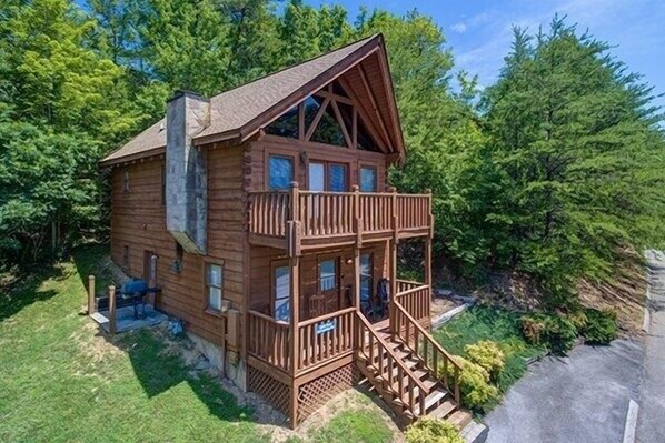 Cabin, 1 Bedroom | Exterior - Er16 - Mountain Blessing Great Location - Close To Town! 1 Bedroom Cabin by RedAwning (Pigeon Forge)
