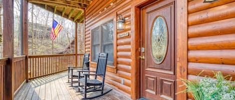Cabaña, varias habitaciones | Terraza o patio