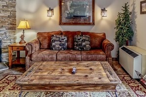 Condo, 1 Bedroom | Interior