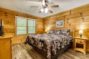 Cabin, 4 Bedrooms - Er 229 Brief Escape - Great Location Close to Town - 4 BR Cabin by RedAwning (Pigeon Forge)