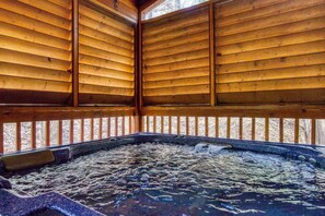 Kabin, 6 kamar tidur | Spa | Hot tub