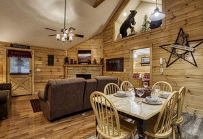 小屋, 2 間臥室 | 用餐區