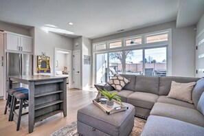 Smart TV, fireplace, video games, ping pong