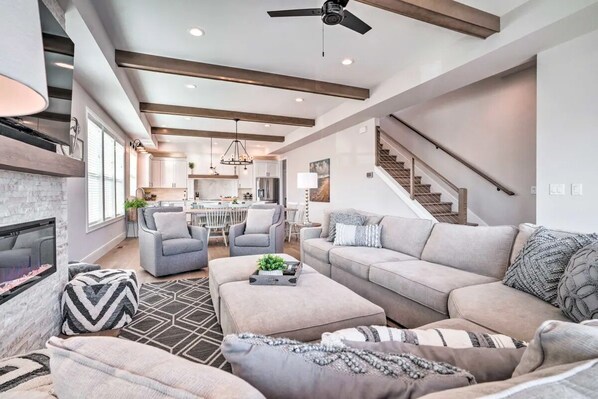 Smart TV, fireplace, video games, ping pong