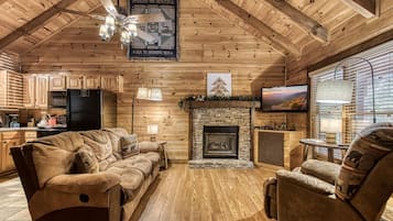 Cabin, 2 Bedrooms | Living room