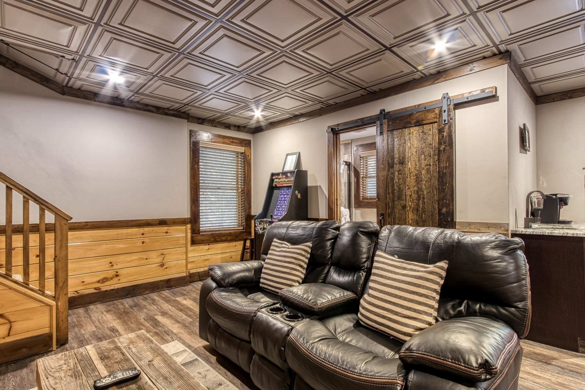 Cabin, 2 Bedrooms | Interior