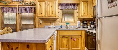 Ferienhütte, 2 Schlafzimmer | Eigene Küche | Kühlschrank, Ofen, Wasserkocher mit Kaffee-/Teezubehör, Toaster