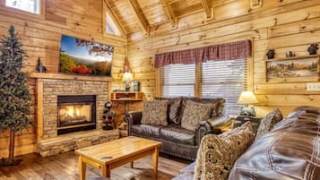 Cabin, 2 Bedrooms | Living area