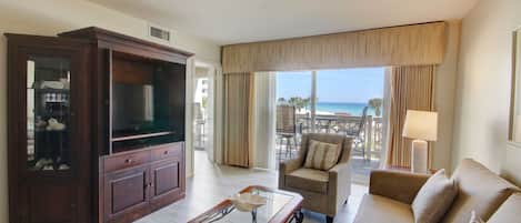 Condo, 2 Bedrooms | Living area