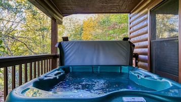 Cabin, 2 Bedrooms | Outdoor spa tub