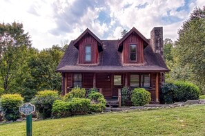 Cabin, 4 Bedrooms | Exterior