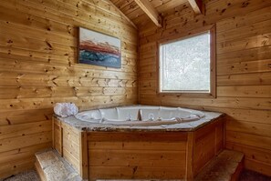 เคบิน, 6 ห้องนอน | ห้องน้ำ | ผ้าเช็ดตัว