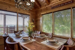 Hytte - 3 soveværelser | Spiseområde