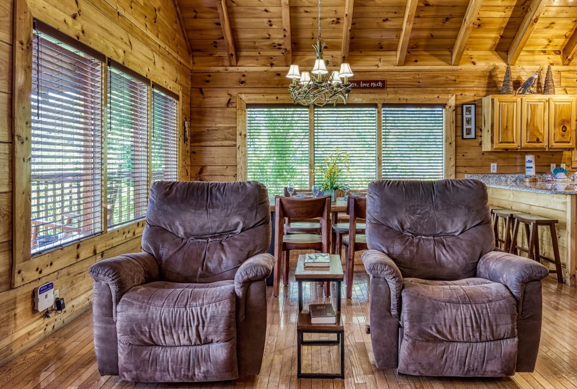 Cabin, 3 Bedrooms | Living area