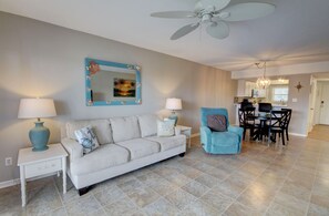 Condo, 2 Bedrooms | Interior