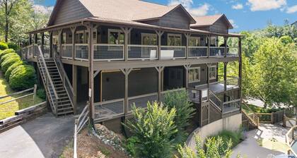 Er314- Y'all Come Back Now- Great Location- Close To Town 2 Bedroom Cabin by RedAwning