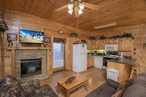 Cabin, 2 Bedrooms | Living area