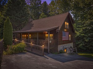 Cabin, 5 Bedrooms | Exterior