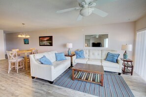 Interior - 544 El Matador 1 Bedroom Condo by RedAwning (Fort Walton Beach)