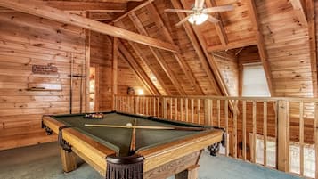 Cabaña, 2 habitaciones | Billares