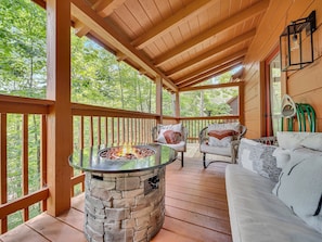 Cabin, 2 Bedrooms | Terrace/patio