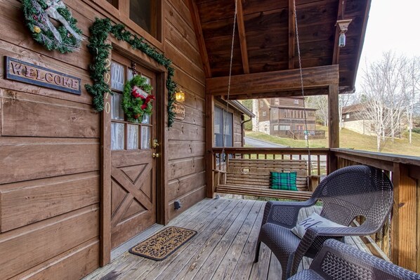 Cabin, 2 Bedrooms | Terrace/patio