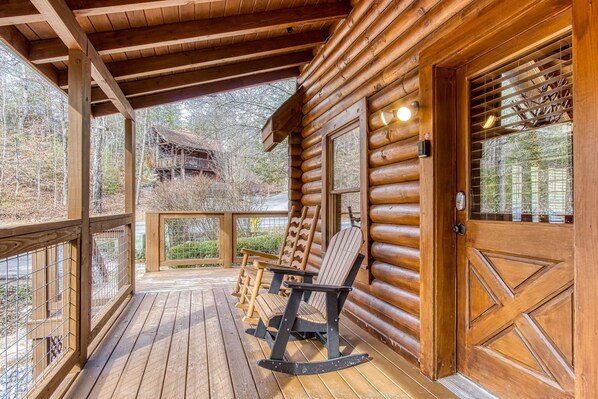 Cabin, 2 Bedrooms | Property grounds