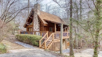 Cabin, 2 Bedrooms | Exterior