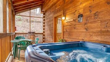 Cabin, 1 Bedroom | Outdoor dining