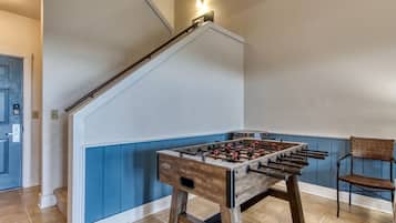 Condo, 3 Bedrooms | Interior