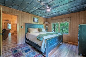 Cabin, 2 Bedrooms - Er37 - Hi-bear-nate Great Location..close To Town 1 Bedroom Cabin by RedAwning (Pigeon Forge)